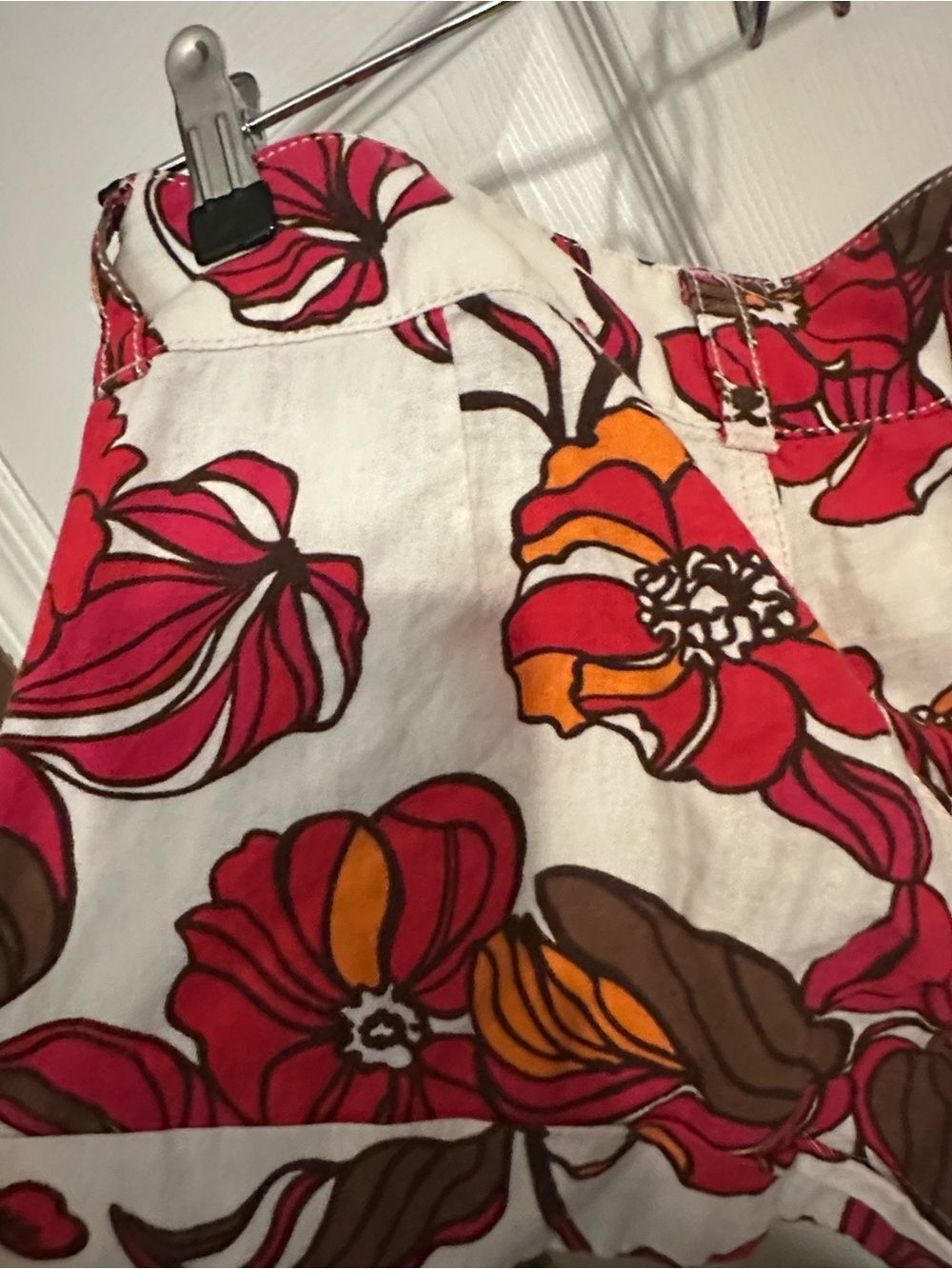 Guess Floral Print Cotton Short Shorts in Red & Orange size 28 - Picture 6 of 10